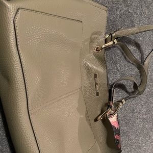 Steve Madden tote